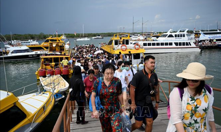 Indonesia lên kế hoạch mở cửa đón khách du lịch quốc tế vào tháng 6/2021