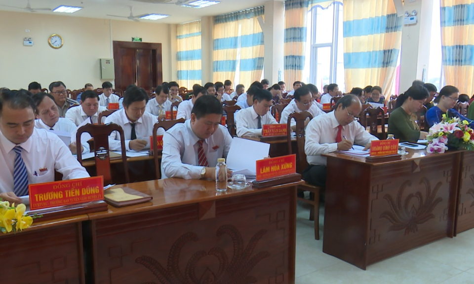 Mộc Hóa: Hội nghị huyện ủy lần thứ 4
