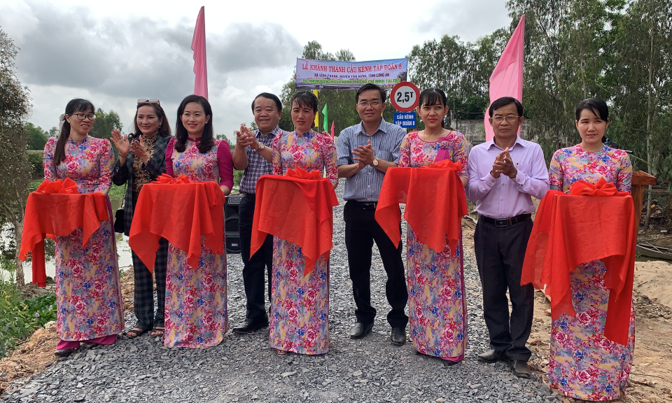 Tân Hưng: Khánh thành cầu Kênh Tập Đoàn 8