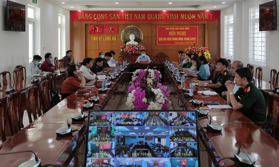 Hội nghị báo cáo viên Trung ương tháng 3
