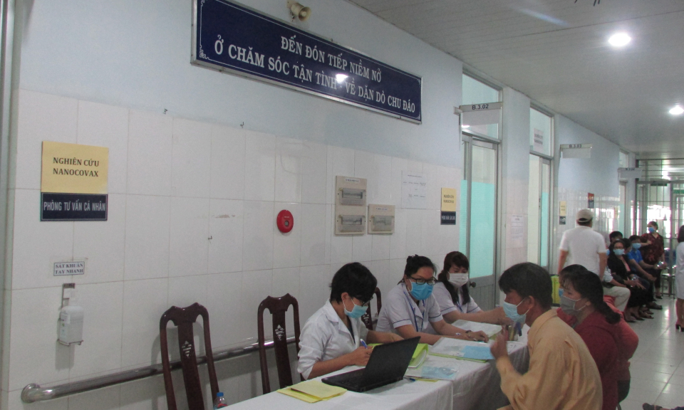 Bến Lức: 280 tình nguyện viên tham gia thử nghiệm vắc xin ngừa Covid – 19, giai đoạn 2