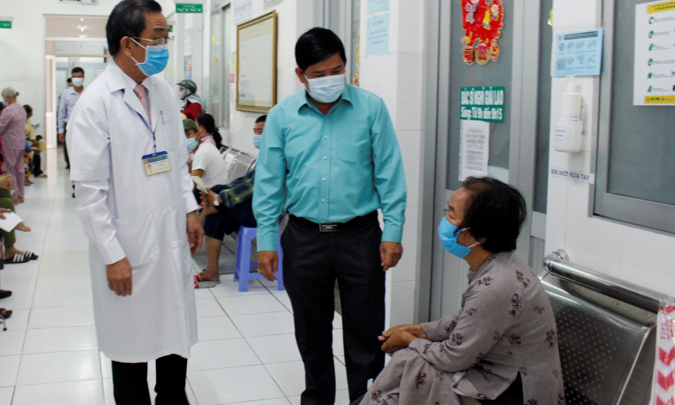 Cần Đước: Lãnh đạo kiểm tra công tác Phòng chống dịch Covid 19 tại Trung tâm y tế huyện