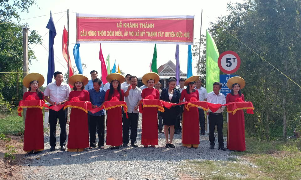 Đức Huệ: Khánh thành cầu giao thông nông thôn Xóm Điều
