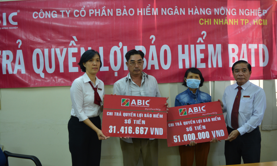 Chi trả quyền lợi Bảo hiểm “Bảo an tín dụng” cho khách hàng tại Cần Giuộc