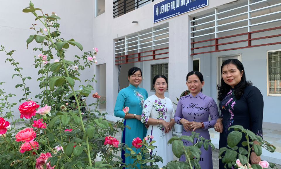 Tân Hưng: Hưởng ứng “Tuần lễ Áo dài”