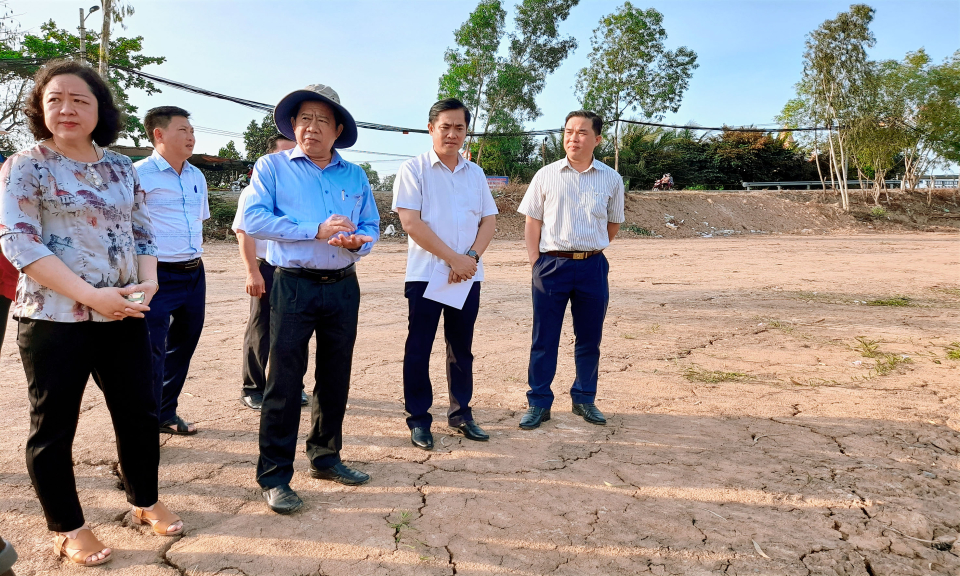 Khảo sát Dự án bờ kè Dương Văn Dương, giai đoạn 2 tại huyện Tân Thạnh
