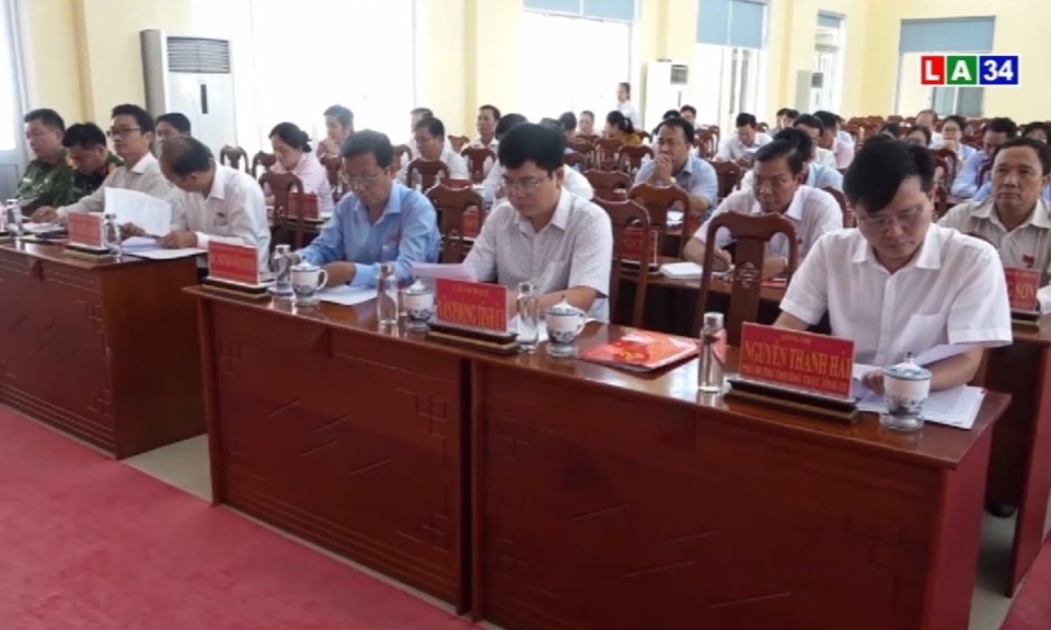 Hội nghị BCH Đảng bộ huyện Cần Giuộc và huyện Thạnh Hoá