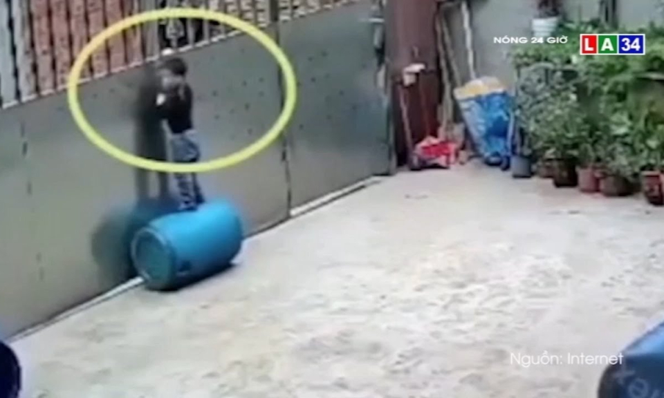 Cho con ở nhà một mình thế nào là an toàn?