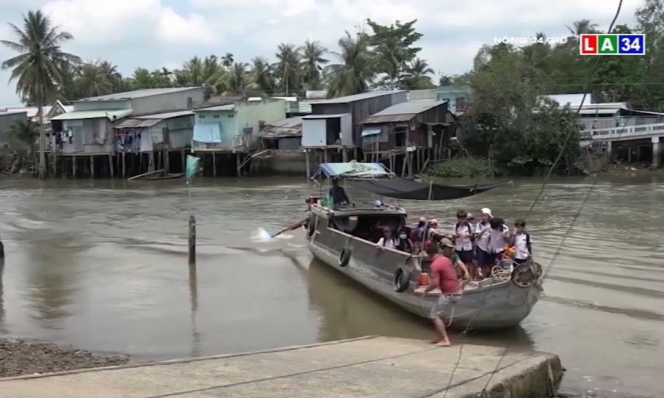 Tấm lòng thơm thảo của vợ chồng tiểu thương