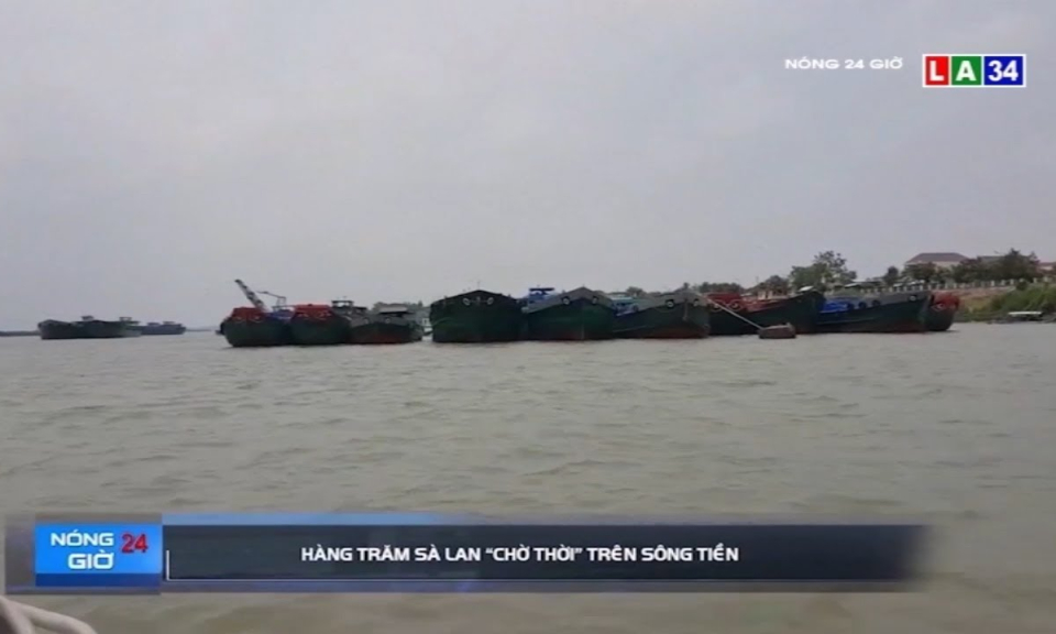 Hàng trăm sà lan &#8220;chờ thời&#8221; trên sông Tiền