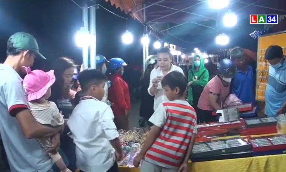 Chợ đêm Đức Huệ đi vào hoạt động