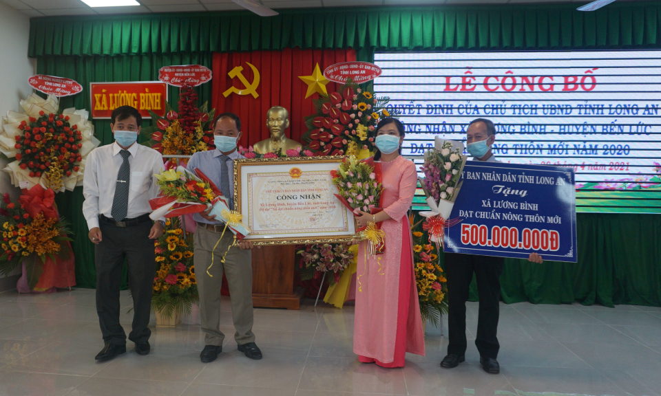 Bến Lức: Xã Lương Bình đón nhận danh hiệu “Xã đạt chuẩn nông thôn mới”