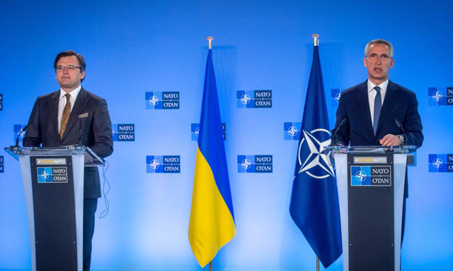 NATO cảnh báo &#8216;tập kết quân sự&#8217; lớn nhất của Nga ở biên giới giáp Ukraine