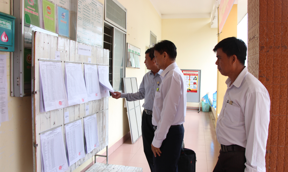 Thủ Thừa: Kiểm tra công tác Bầu cử ĐBQH và HĐND các cấp, nhiệm kỳ 2021-2026