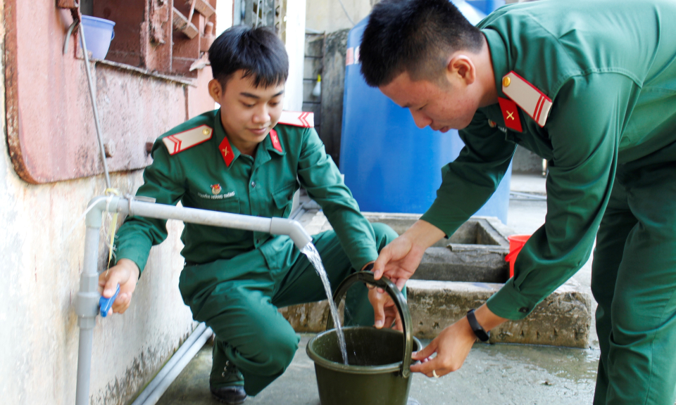 Ngân hàng BIDV tài trợ Máy lọc nước cho Trung đội pháo 105 (Đồn Rạch Cát)