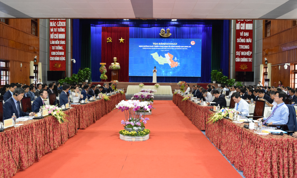 “Tọa đàm định hướng phát triển vùng kinh tế công nghệ cao”