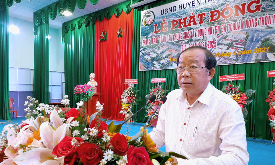 Tân Thạnh: Phát động phong trào “Toàn dân chung sức xây dựng huyện đạt chuẩn nông thôn mới”