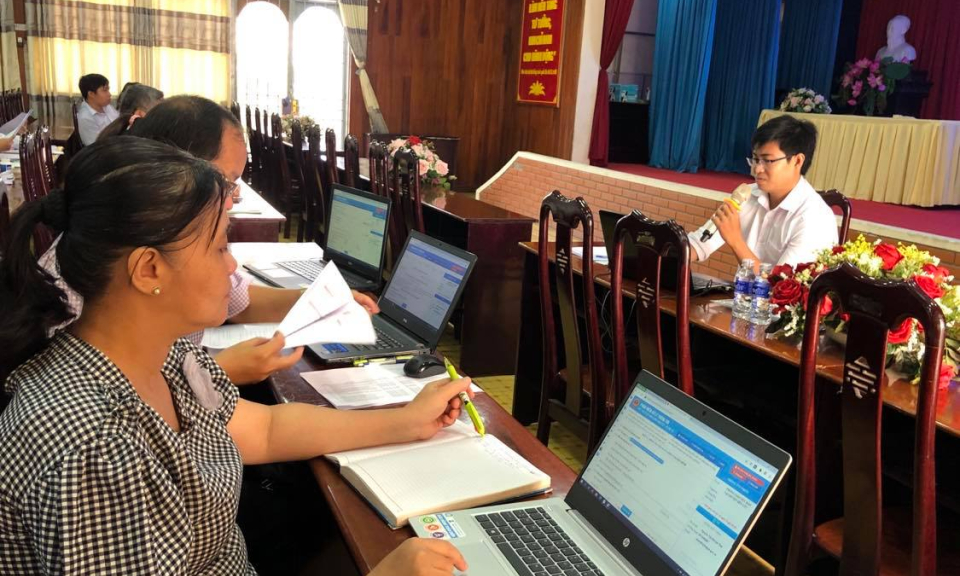 Bến Lức:Tập huấn triển khai điều tra cơ sở hành chính năm 2021