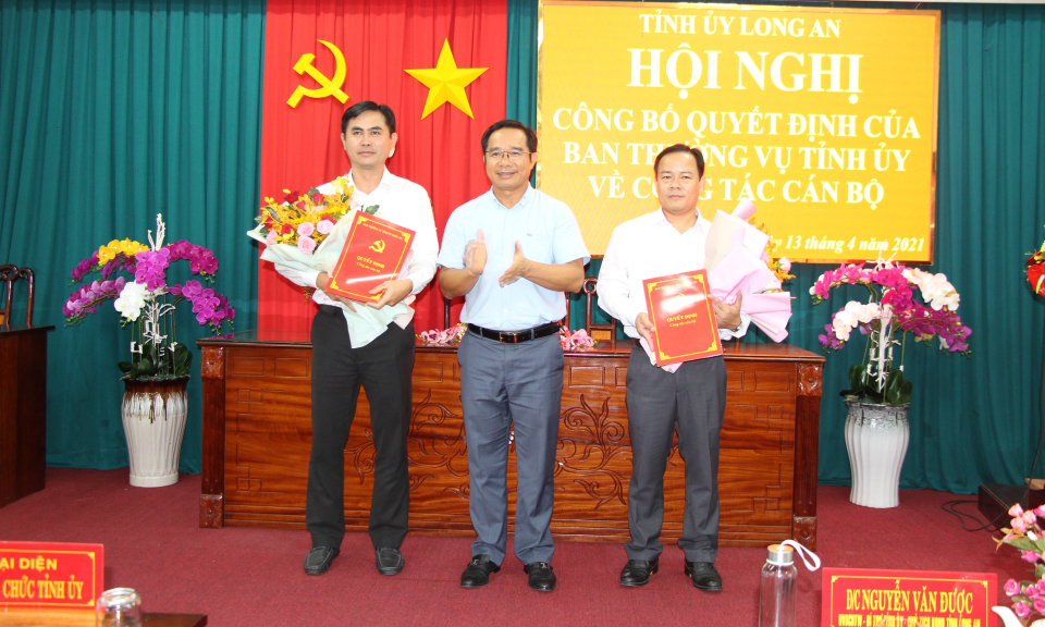 Công bố quyết định của Ban thường vụ Tỉnh ủy về công tác cán bộ