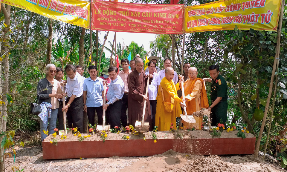 Tân Thạnh: Khởi công xây dựng 03 cây cầu giao thông nông thôn