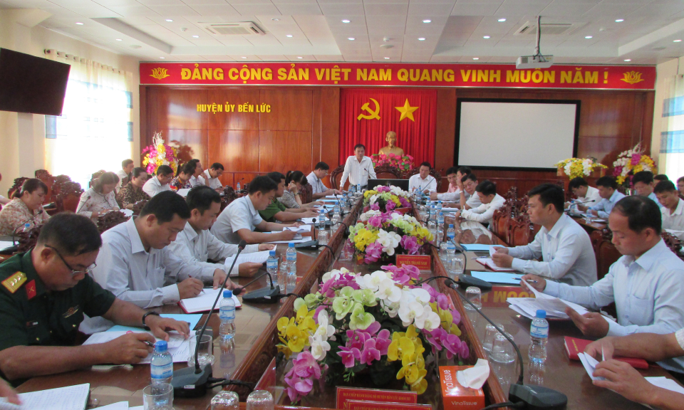 Bến Lức : Đánh giá tiến độ triển khai công tác bầu cử ĐBQH và HĐND các cấp