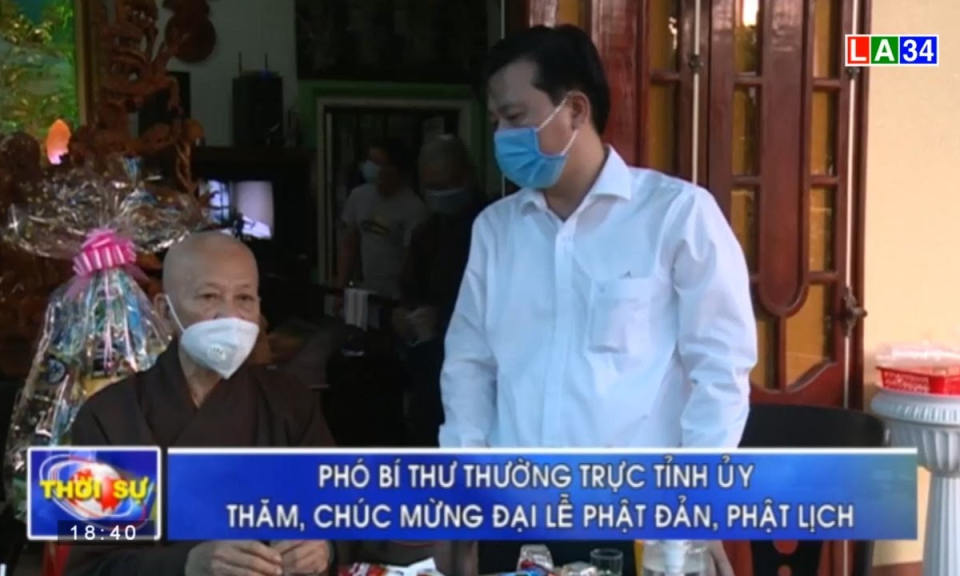 PBT Tỉnh ủy Nguyễn Thanh Hải thăm, chúc mừng Đại lễ Phật đảng và tặng quà cho gia đình khó khăn