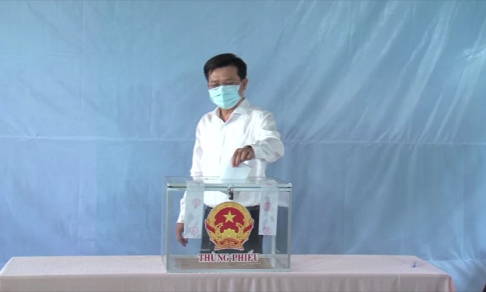 Phó Bí thư Tỉnh ủy Long An &#8211; Nguyễn Thanh Hải bỏ phiếu bầu cử tại phường Tân Khánh, TP.Tân An