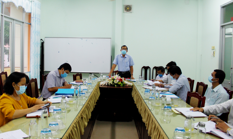 Cần Đước: UBND huyện làm việc với các ngành, địa phương về xây dựng Nông thôn mới