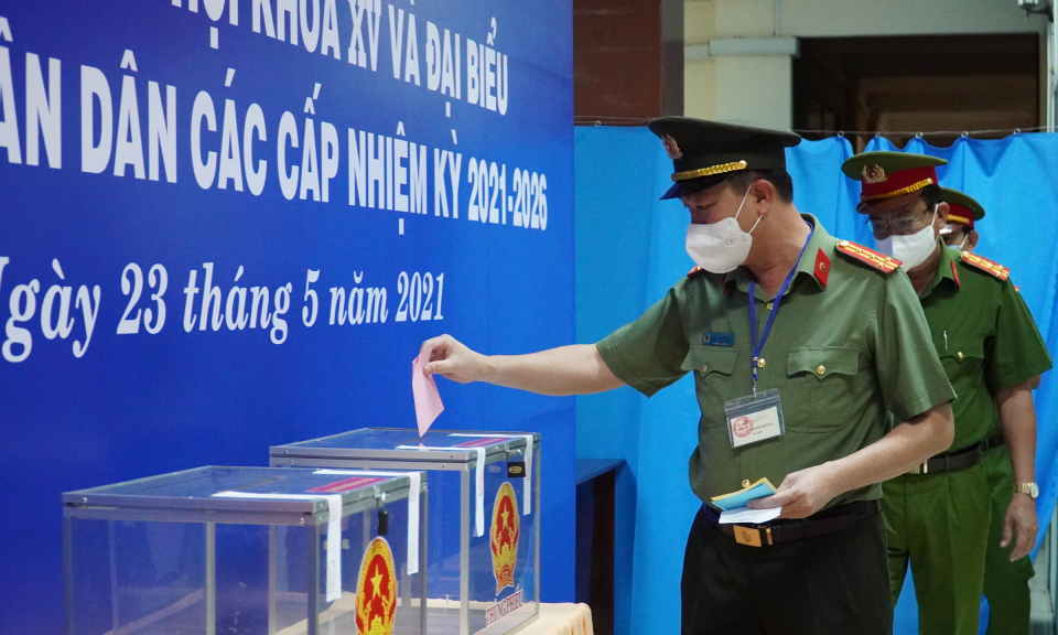 Cán bộ, chiến sĩ lực lượng vũ trang, Công an Long An hoàn thành nhiệm vụ bầu cử