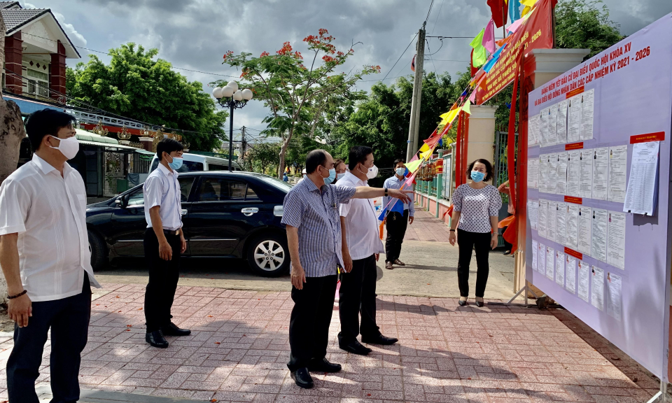 Kiểm tra công tác bầu cử tại huyện Châu Thành