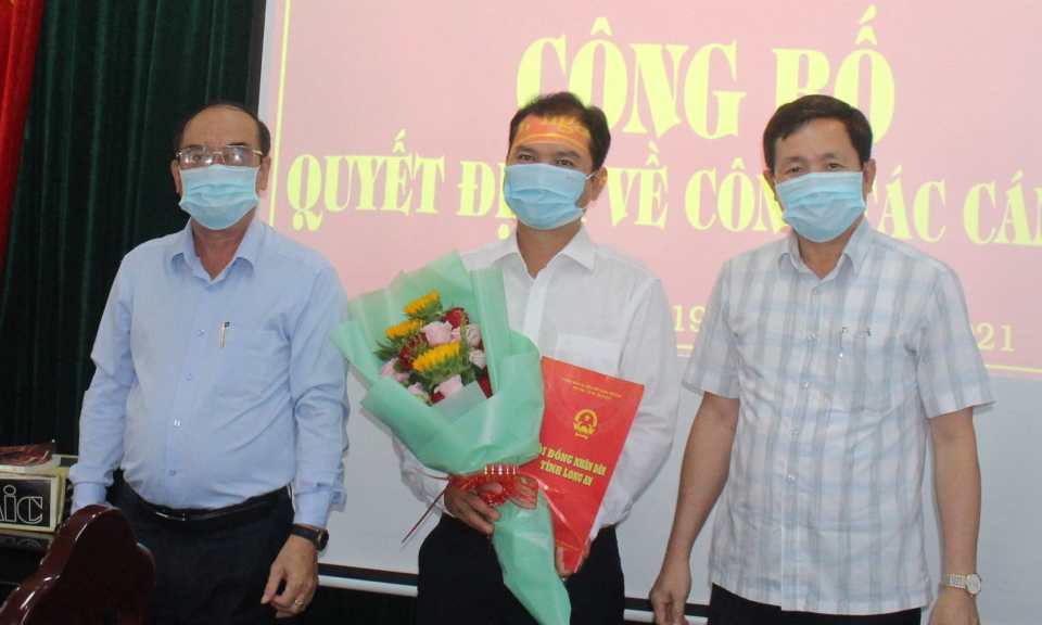 Đồng chí Lý Hồng Huấn – được bổ nhiệm giữ chức vụ Phó Chánh Văn phòng Đoàn ĐBQH và HĐND tỉnh