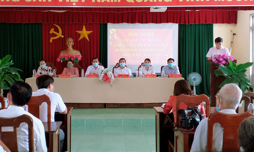 Tân Thạnh: Những người ứng cử Đại biểu HĐND tỉnh tiếp xúc cử tri tại thị trấn Tân Thạnh