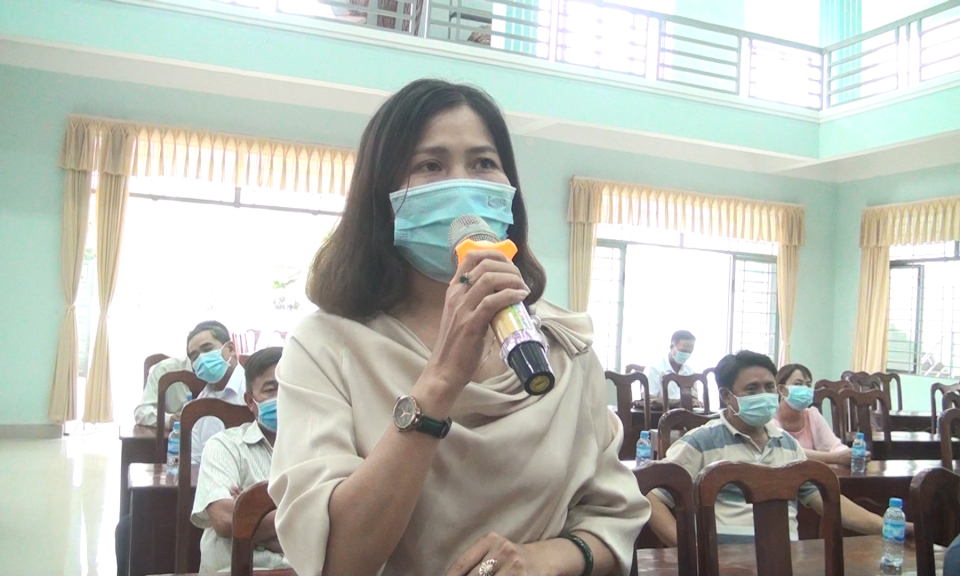 Cử tri Đức Hòa quan tâm đến công tác giáo dục