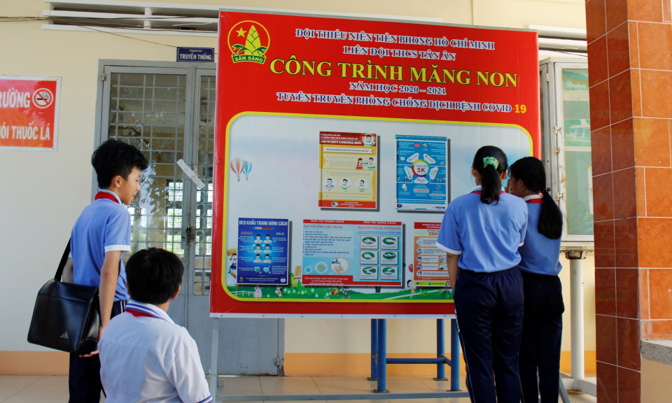 Cần Đước: Kiểm tra phòng chống dịch Covid-19 tại trường học