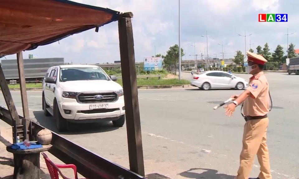 Long An: Ngày đầu siết chặt quản lý người trở về từ các địa phương