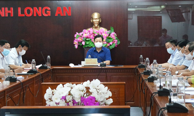 Long An phát huy tinh thần đoàn kết, quyết tâm chống dịch