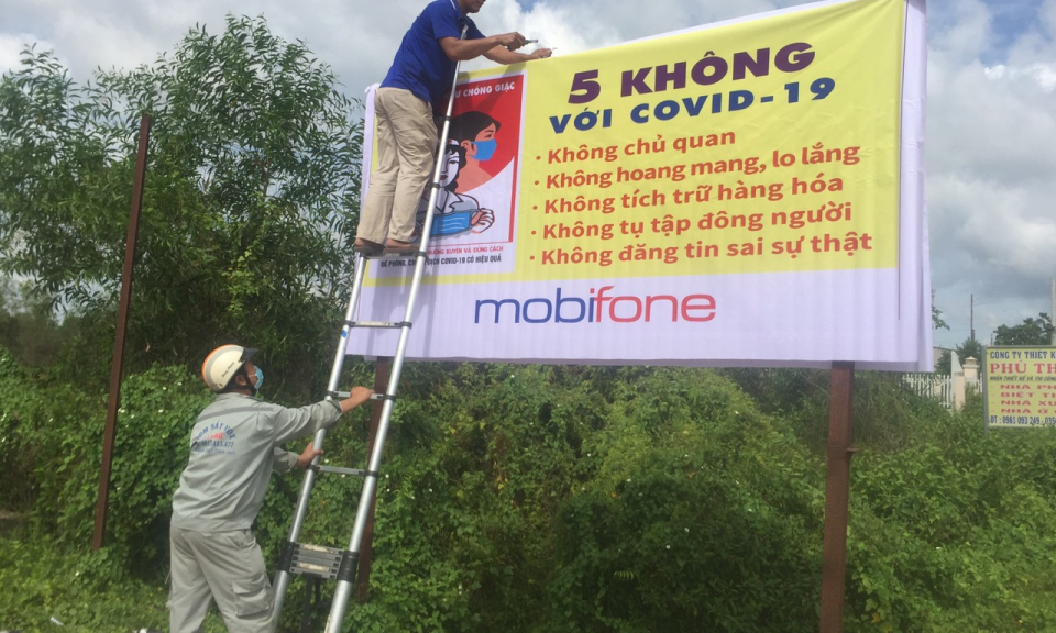 Đức Huệ: Đẩy mạnh tuyên truyền phòng chống Covid-19