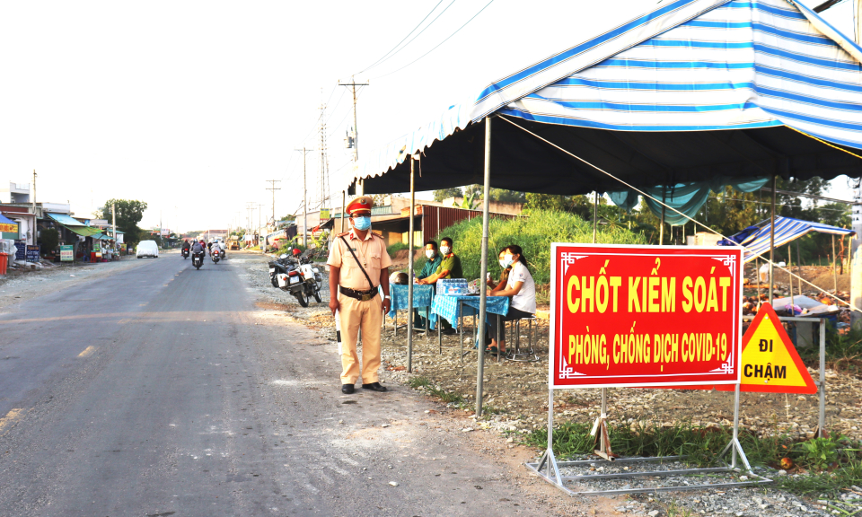 Cần Đước thành lập 3 chốt kiểm soát phòng chống dịch Covid-19