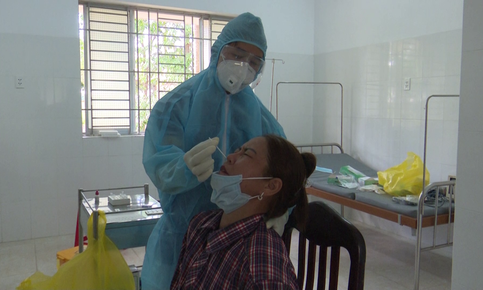 Tân Trụ: Tăng cường giám sát người về từ vùng dịch