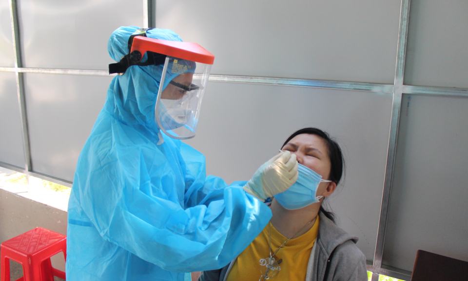 Cần Đước: Triển khai Test nhanh kháng nguyên virus SARS-CoV-2