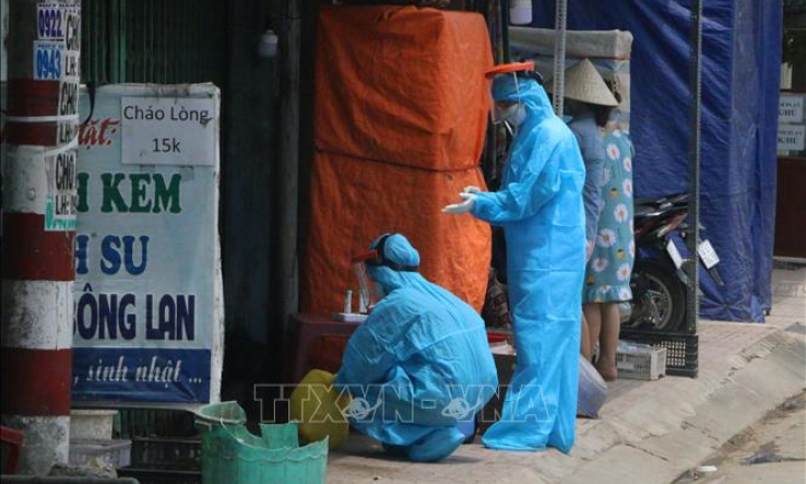Nâng cao năng lực xét nghiệm, phát hiện sớm trường hợp nhiễm SARS-CoV-2