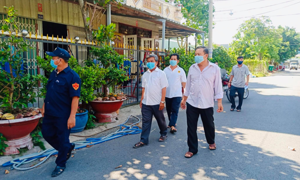 Bến Lức: Phát huy hiệu quả 831 Tổ giám sát cộng đồng phòng chống COVID -19