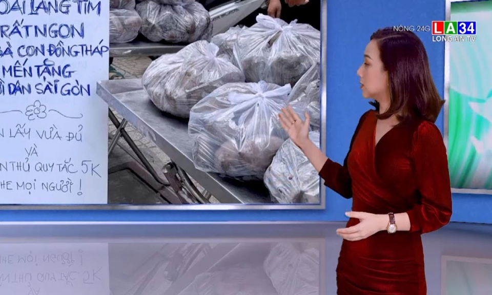 Ấm lòng khoai lang tím của bà con Đồng Tháp tặng người dân Sài Gòn