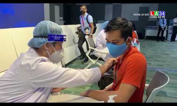 TP. Hồ Chí Minh bắt đầu đợt tiêm vaccine Covid-19 quy mô lớn nhất