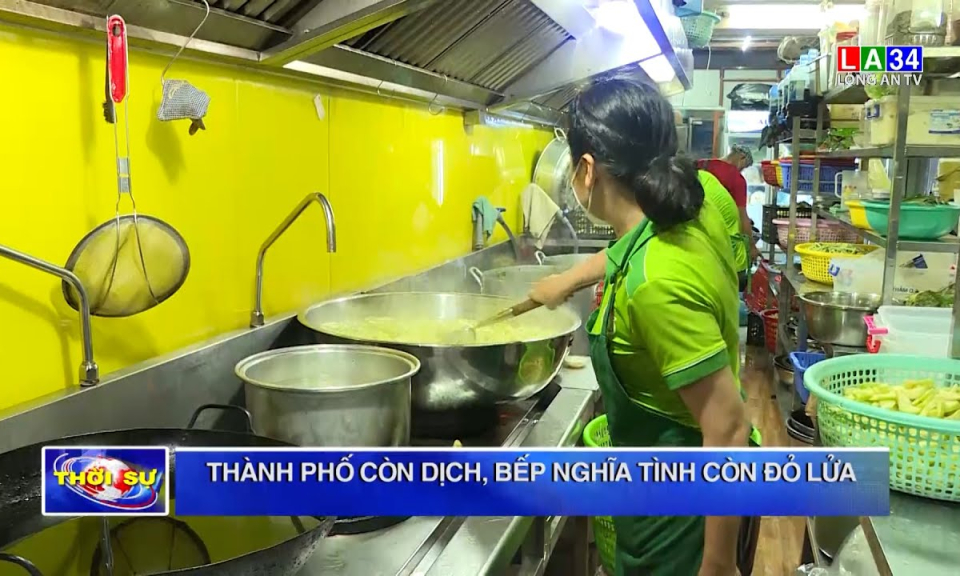 TP.HCM: Thành phố còn dịch, bếp nghĩa tình còn đỏ lửa