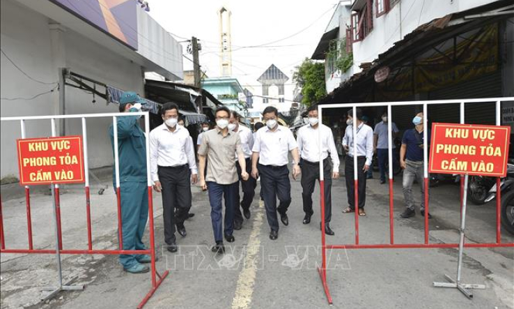 Phó Thủ tướng Vũ Đức Đam kiểm tra công tác phòng, chống dịch tại TP Hồ Chí Minh