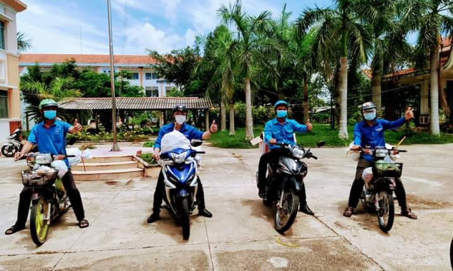 Áo xanh “Shipper tình nguyện” mùa dịch Covid-19