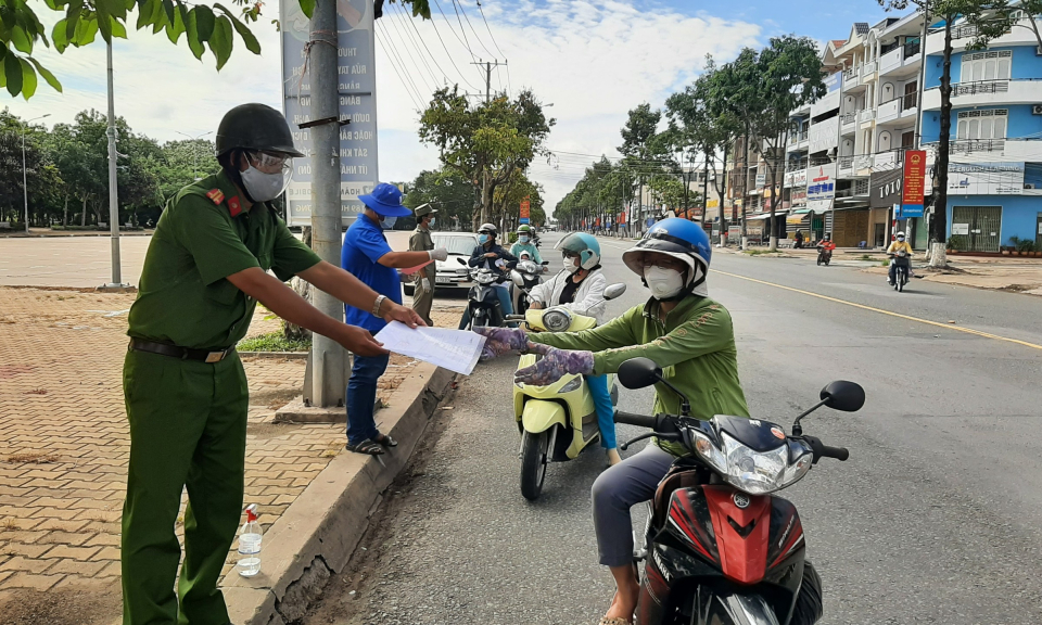 Các địa phương tăng cường tuần tra, xử phạt các trường hợp vi phạm phòng chống dịch Covid-19