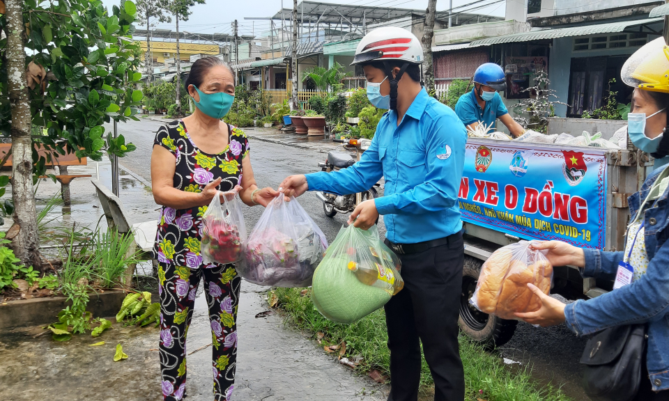 Tân Thạnh: Phiên chợ 0 đồng ấm lòng mùa dịch