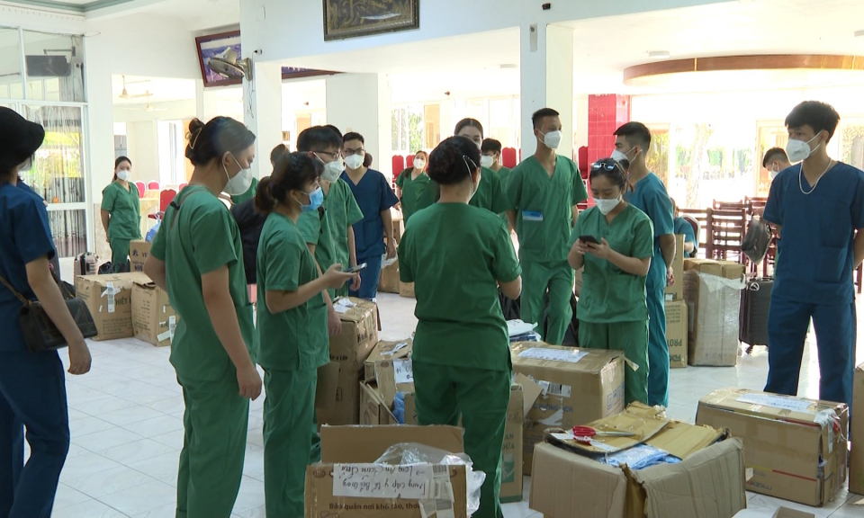 Đoàn y, bác sĩ tình nguyện Bắc Giang chi viện, hỗ trợ tỉnh Long An chống dịch Covid-19